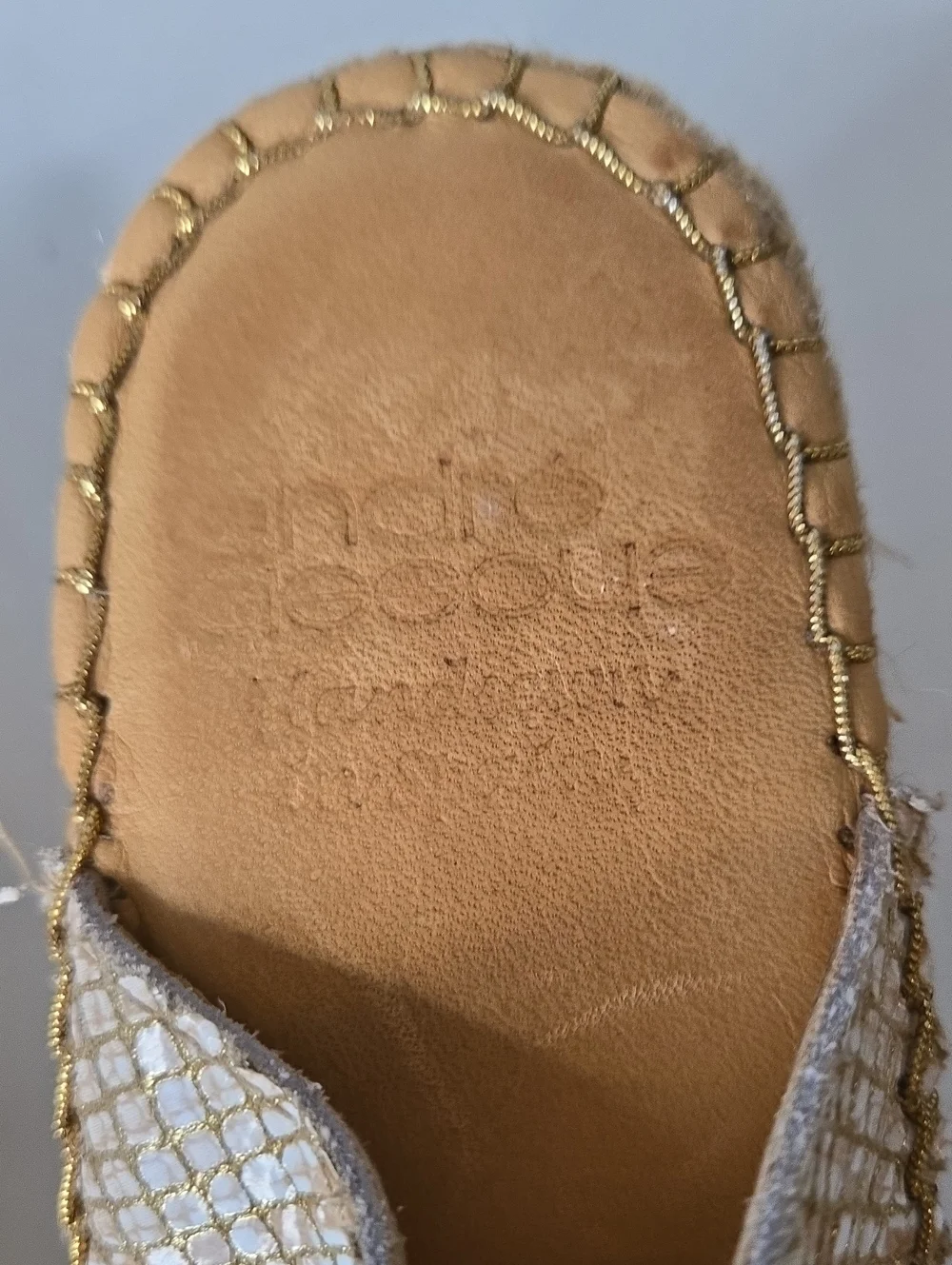 Andre Assous Cream And Gold Snake Print Espadrille Wedge Sandals 39